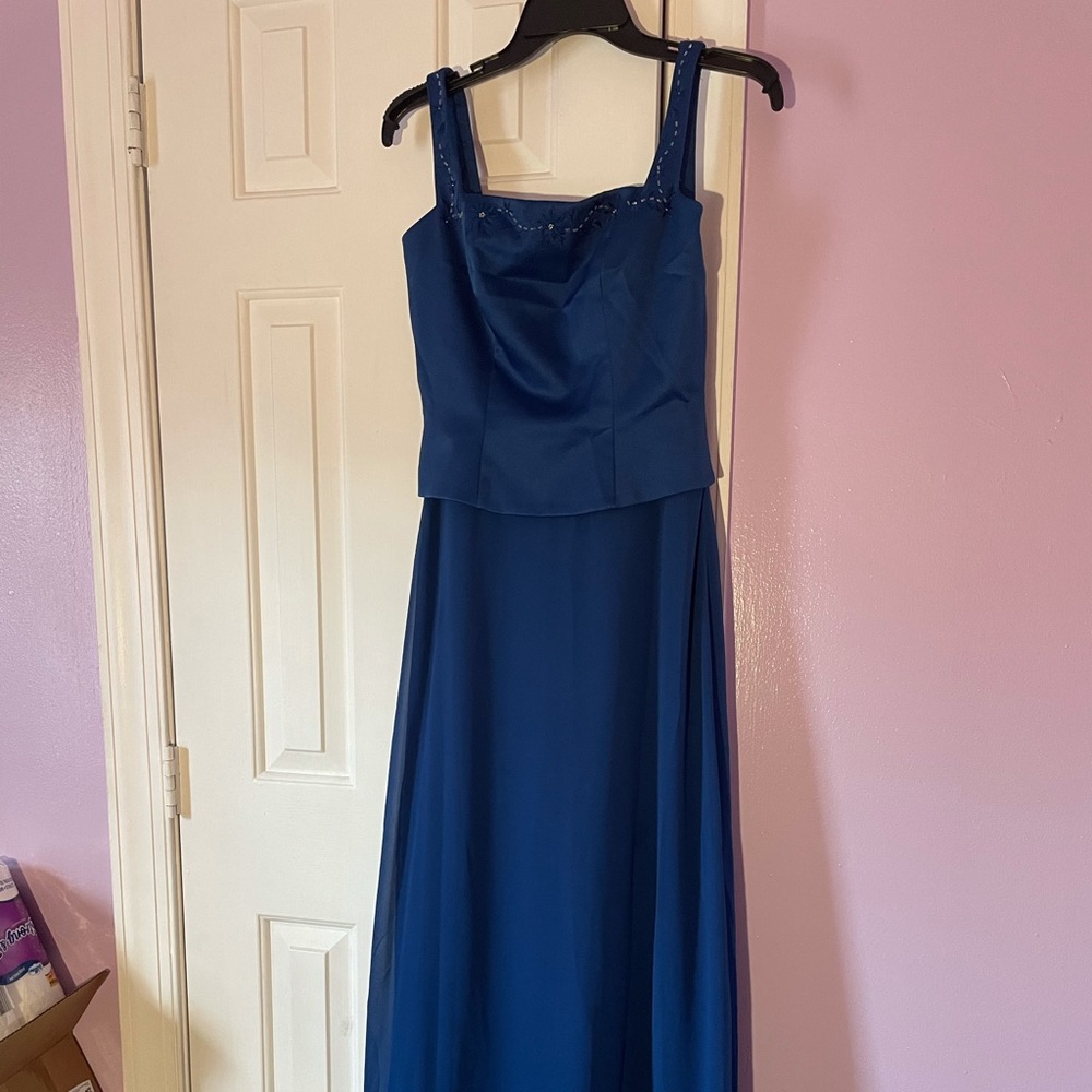 Long blue dress